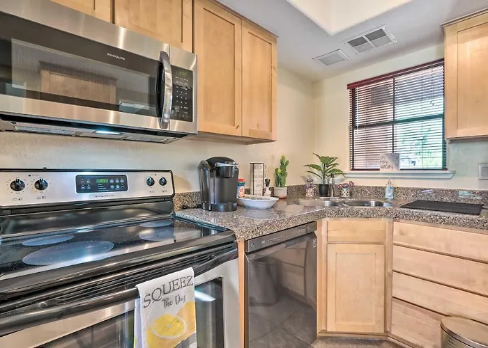 Gorgeous Getaway W/ Furnished Patio! Tucson