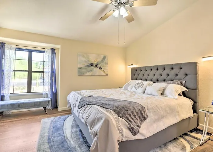 Casa vacanze Gorgeous Getaway W/ Furnished Patio! *