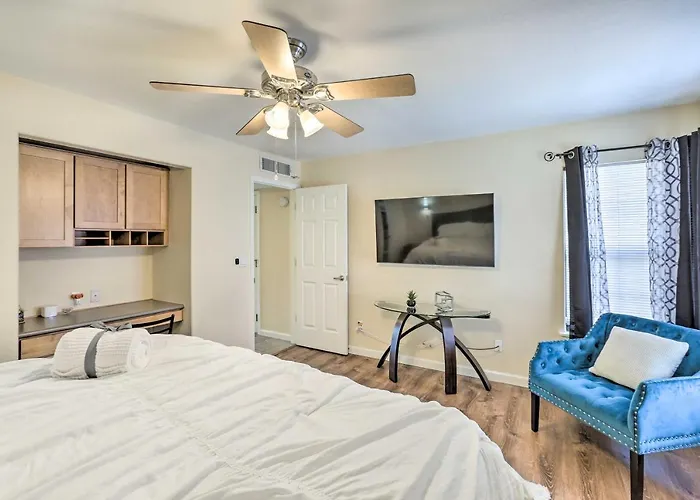 Casa vacanze Gorgeous Getaway W/ Furnished Patio!